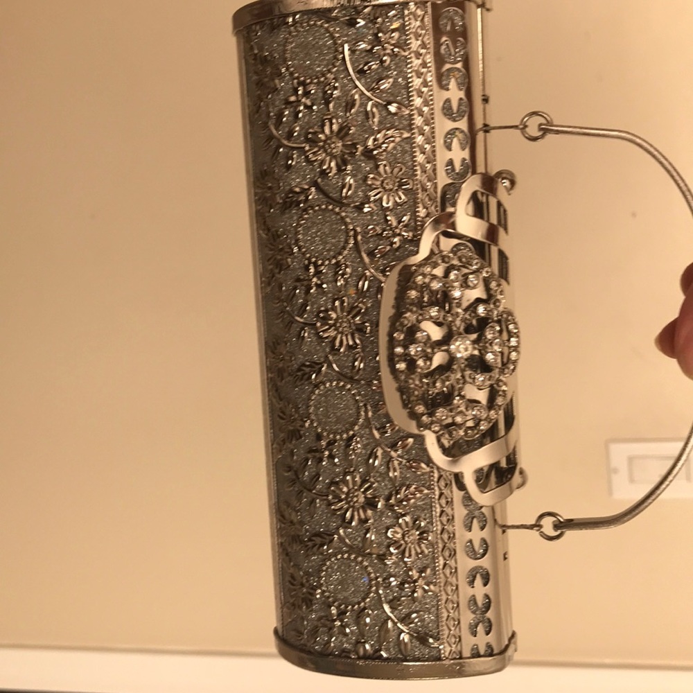 Fancy clutch